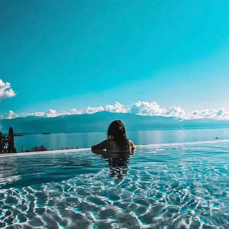 Artemis , Anatoli Lefkada * ניקיאנה